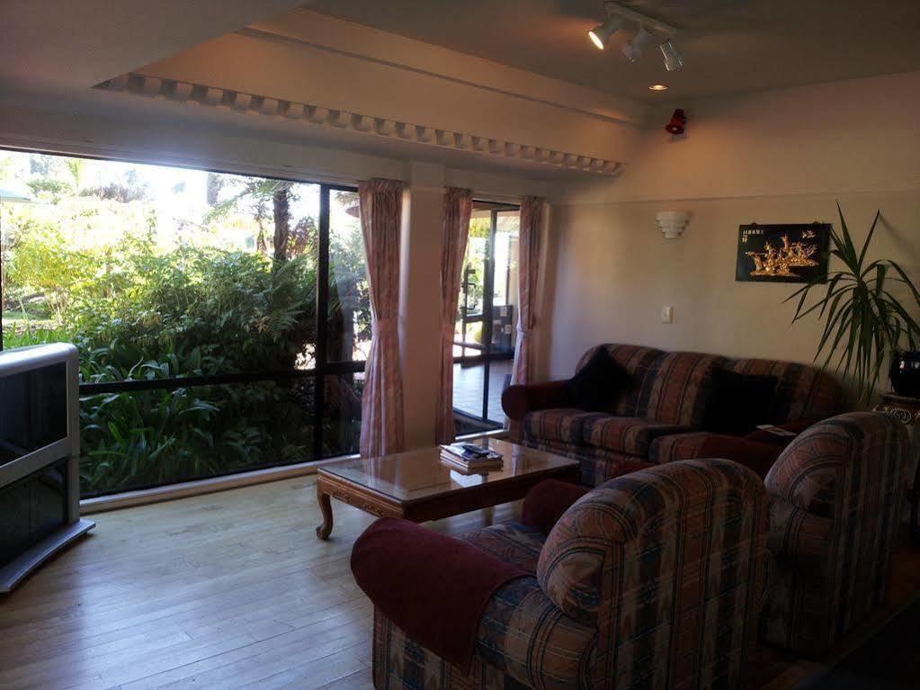 Aloha Lodge Beachside Accommodation ネルソン エクステリア 写真