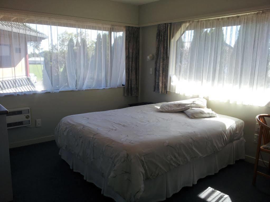 Aloha Lodge Beachside Accommodation ネルソン エクステリア 写真