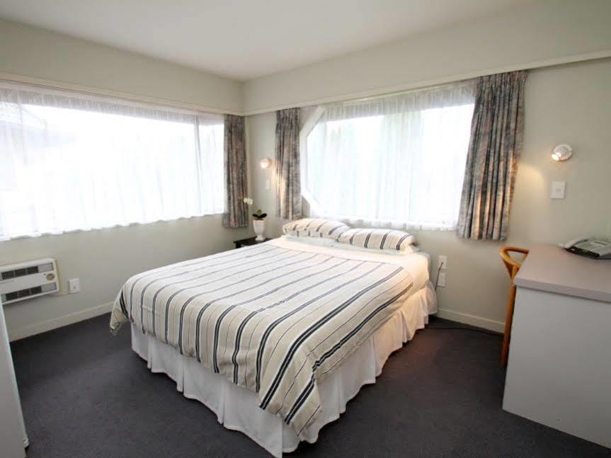 Aloha Lodge Beachside Accommodation ネルソン エクステリア 写真