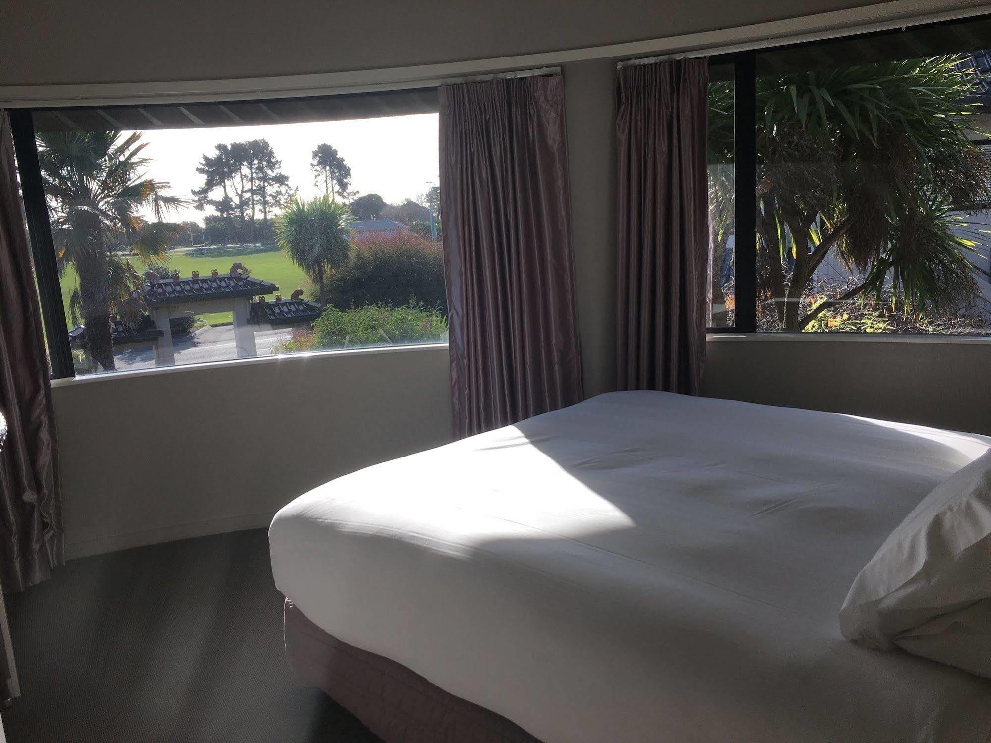 Aloha Lodge Beachside Accommodation ネルソン エクステリア 写真